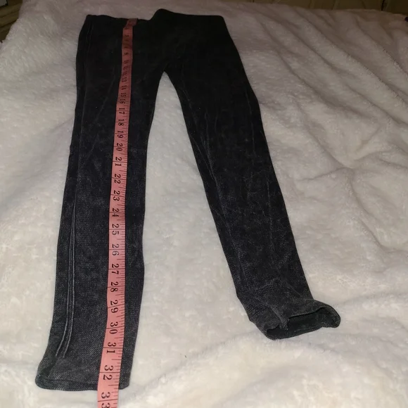 Stone Washed Design Leggings Size XS - S - Picture 10 of 11